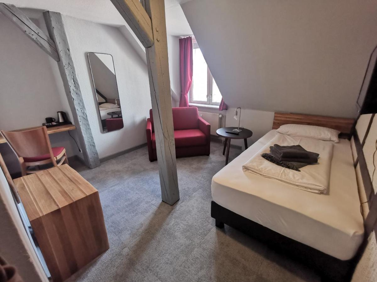 Kontraste Hotel Neumuenster Ngoại thất bức ảnh