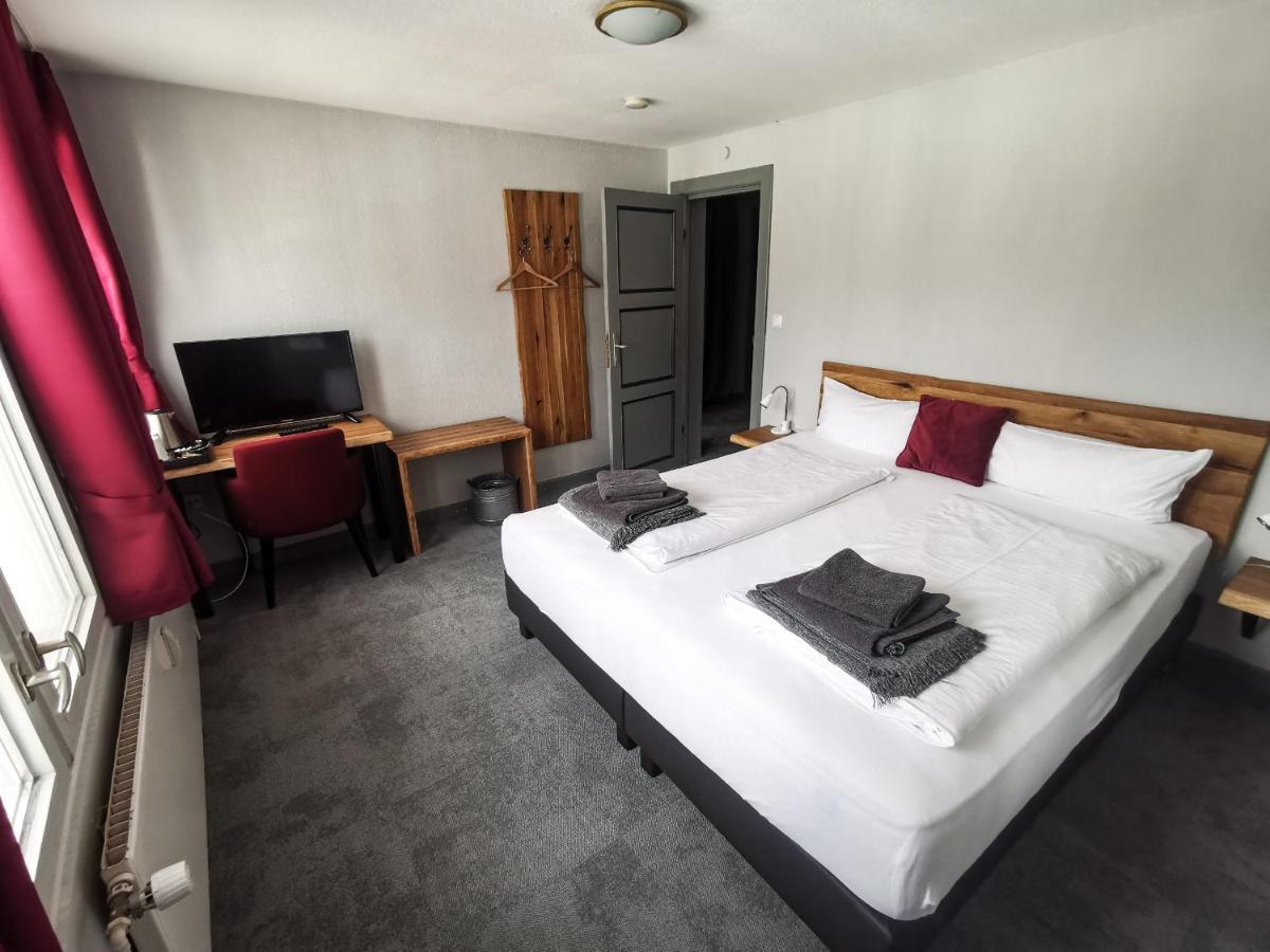 Kontraste Hotel Neumuenster Ngoại thất bức ảnh