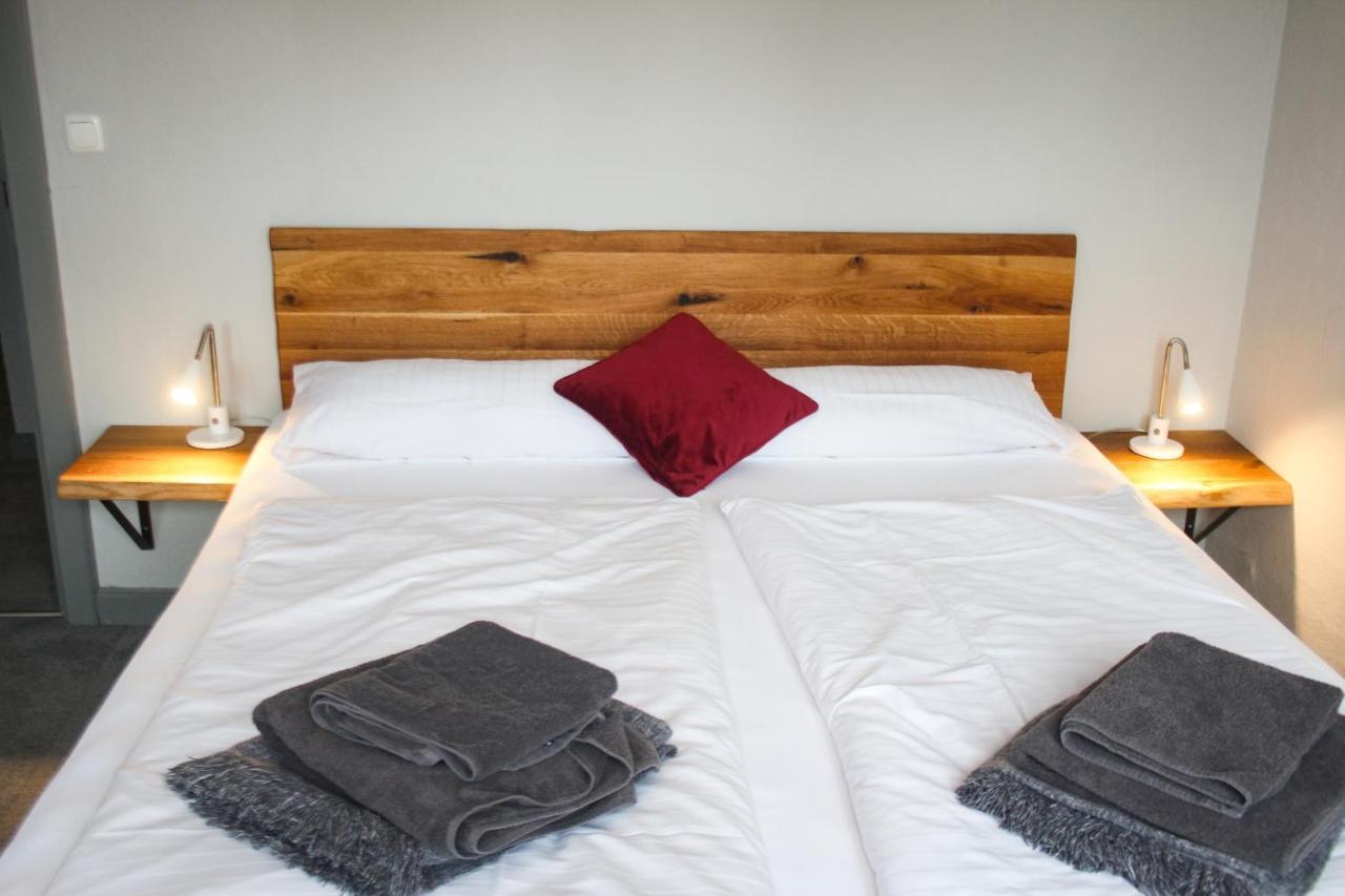 Kontraste Hotel Neumuenster Ngoại thất bức ảnh